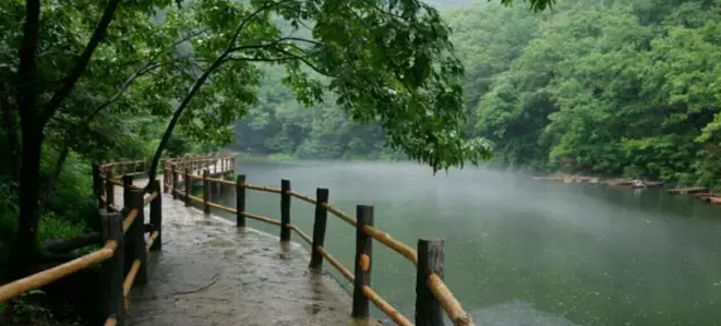 【小城大景】立秋日，烟雨关门山